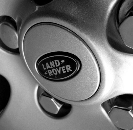 Genuine Land Rover Black & Silver Wheel Centers (4 pcs) - Click Image to Close